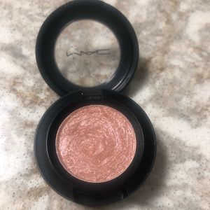 MAC Cosmetics Eyeshadow Last Dance